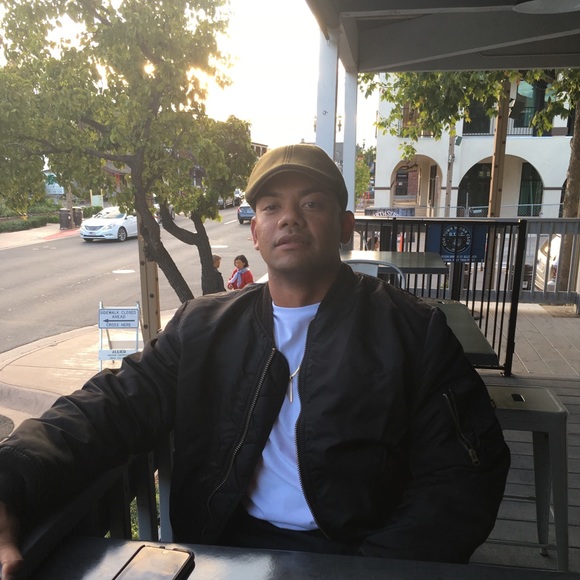 Meet your Posher, Alan - Picture 1 of 4